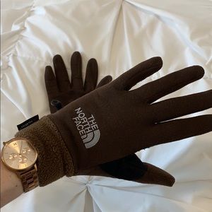 North Face Gloves